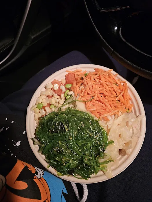 YUM SUSHI BURRITO & POKE Picture 2