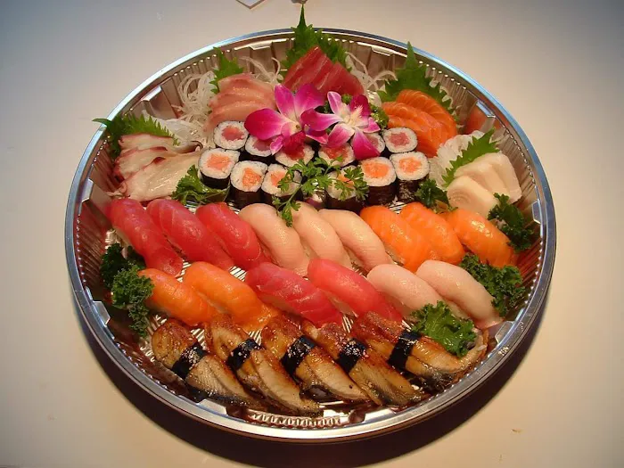Green Tea Sushi Japanese Restaurant Picture 9