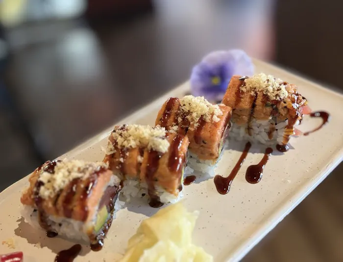 KOI ASIAN BISTRO & Sushi Picture 9