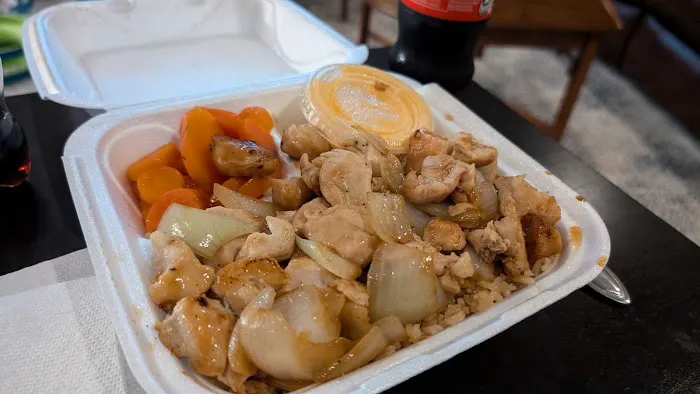 Fuji Hibachi Wok & Sushi Picture 2