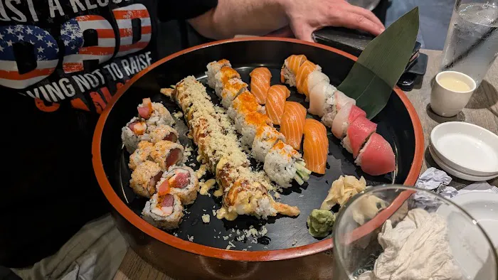 Tsunami restaurant Picture 2