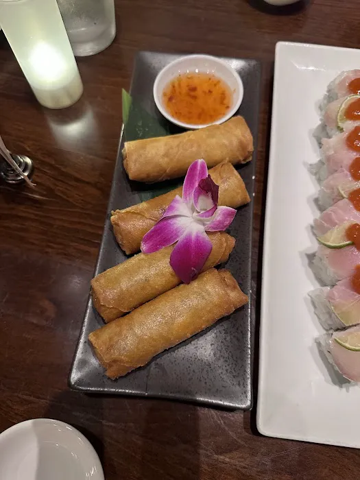 Sukeban Sushi & Champagne Bar Picture 6