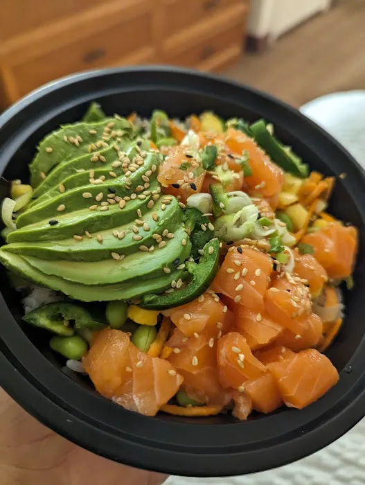 Izu sushi and poke Picture 8