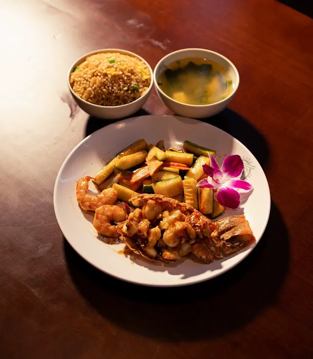 Sakana Sushi Hibachi Ramen and Bar Picture 7