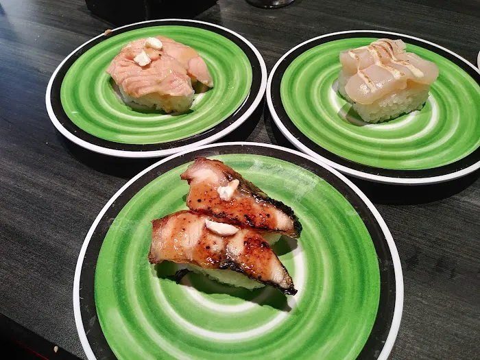 Kura Revolving Sushi Bar Picture 4