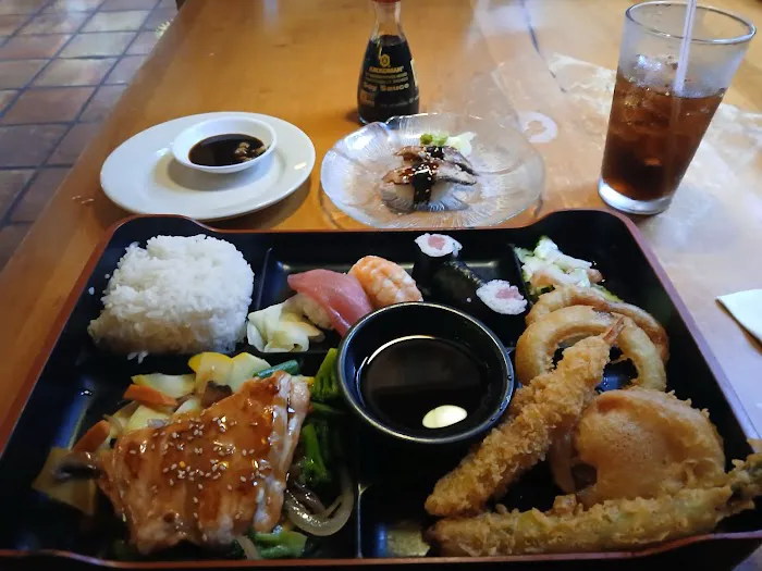 Godai Sushi Bar & Japanese Restaurant Picture 1