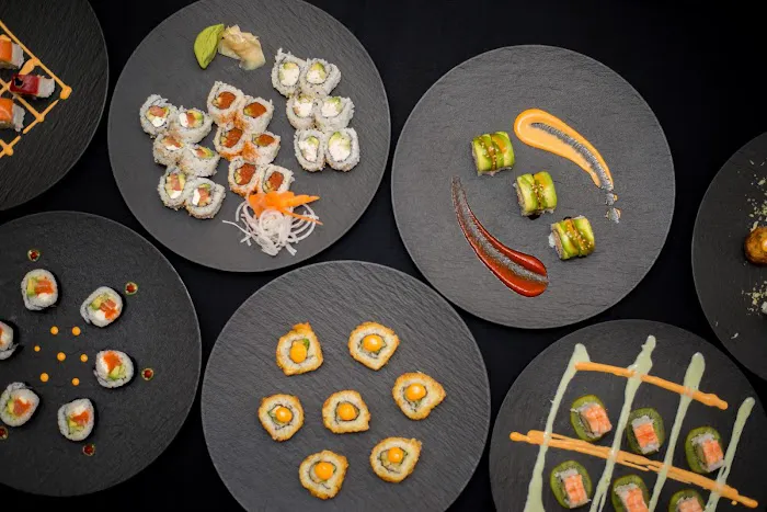 Yummi sushi and grill Picture 2