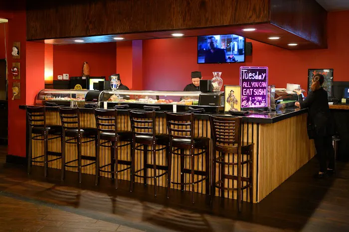 Yummi sushi and grill Picture 7