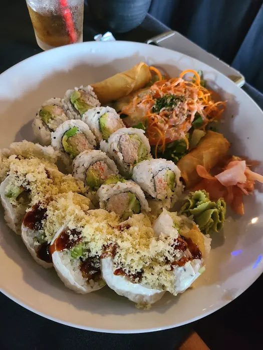 Yummi sushi and grill Picture 8