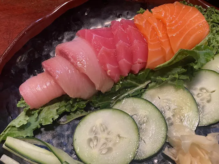 Sake Cafe Sushi Bar & Grill Picture 7