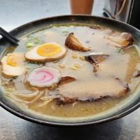 Ginza Ramen and Poke ico