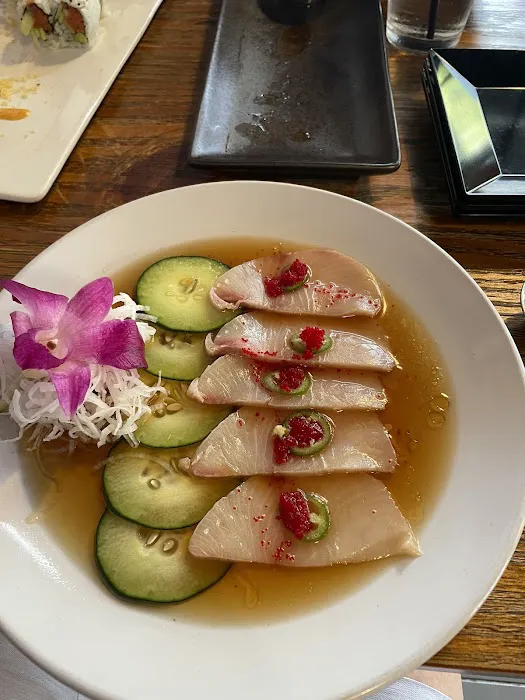 Bluefin Sushi & Ramen Picture 7