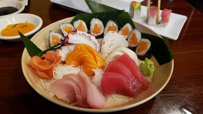 SUSHI EXPRESS Picture 7