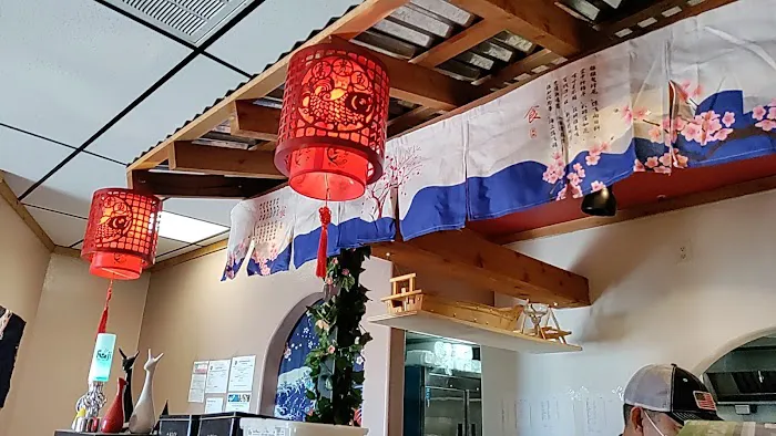 Q Sushi and Grill Picture 2