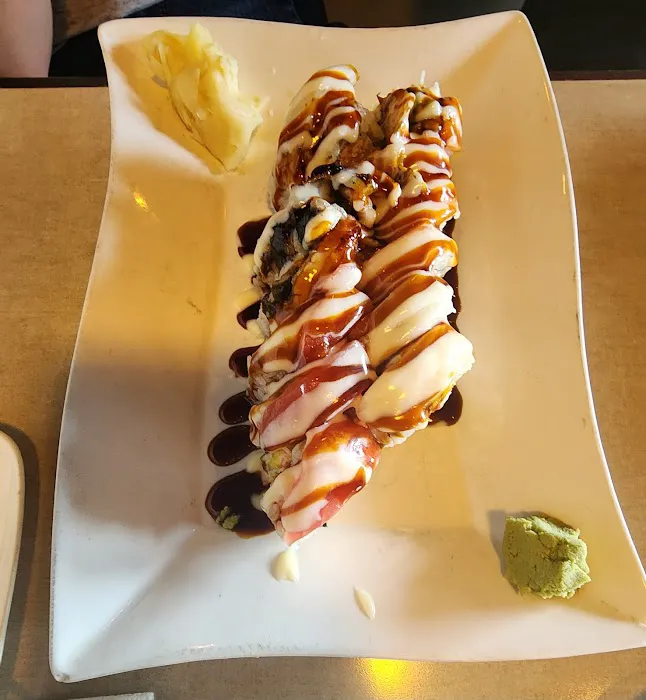A Tan Asian Bistro & Sushi Bar Picture 7