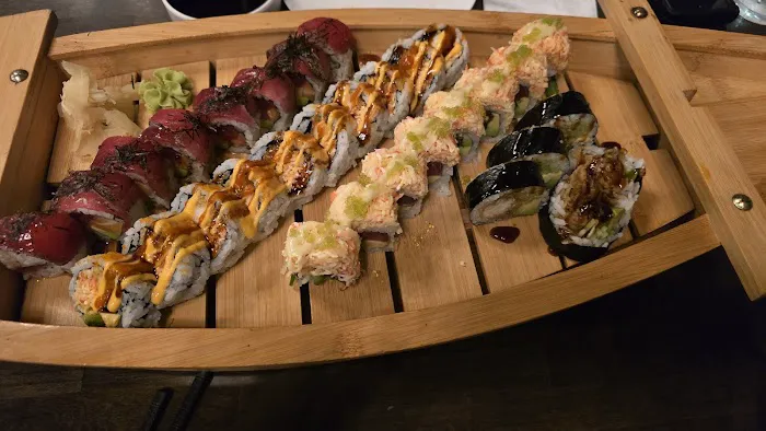 Hokkaido Ramen and Sushi Bar Picture 6