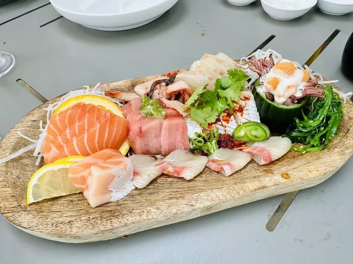 Otsu Asian Bistro & Sushi Bar Picture 10