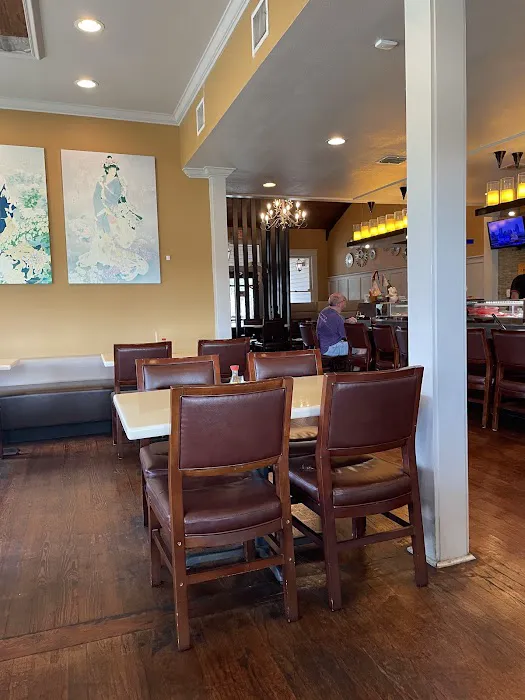 A-Tan Asian Bistro & Sushi Bar Picture 1