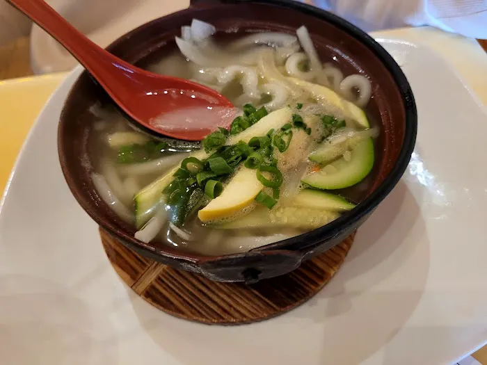 A-Tan Asian Bistro & Sushi Bar Picture 4