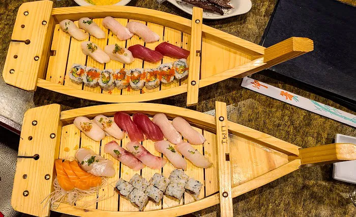 Umi Sushi Bar & Grill Picture 5