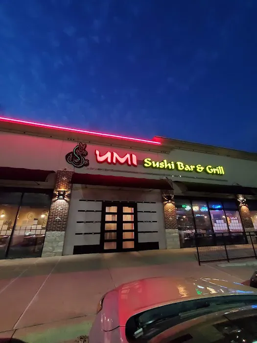 Umi Sushi Bar & Grill Picture 1