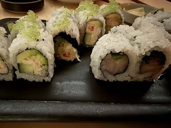 Neighborhood Sushi Picture 9