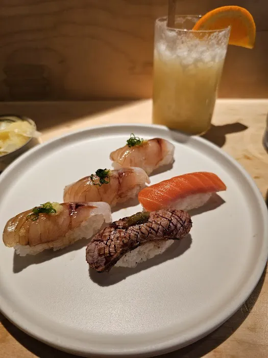 Neighborhood Sushi Picture 4