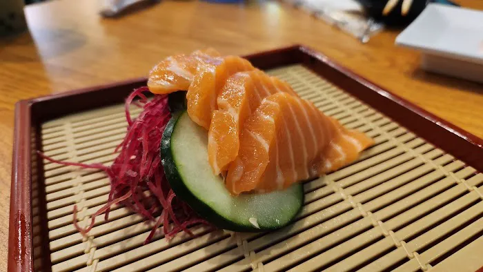 Raku Sushi & Asian Bistro Picture 5