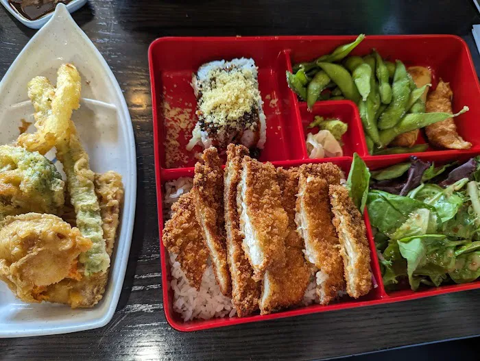 EurAsia 3- Ramen | Sushi | Poke Picture 7