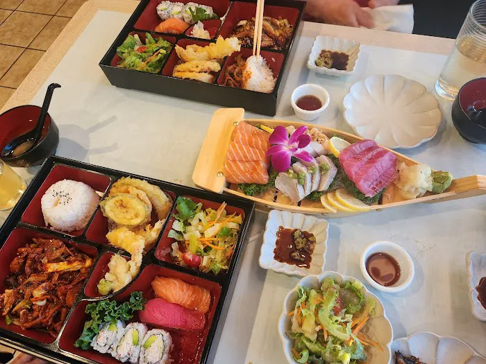 Goya Sushi & Grill Picture 5
