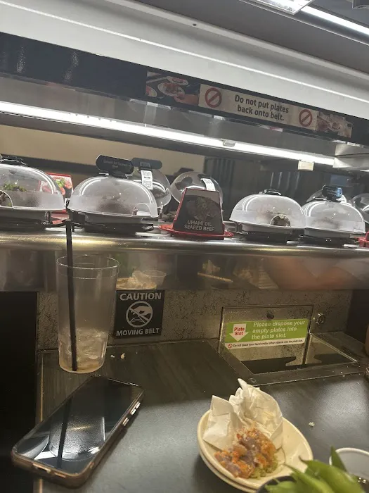 Kura Revolving Sushi Bar Picture 2