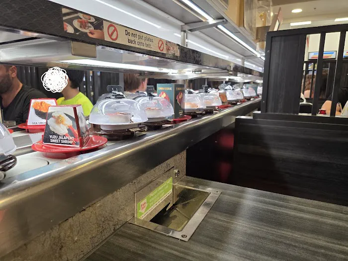 Kura Revolving Sushi Bar Picture 3