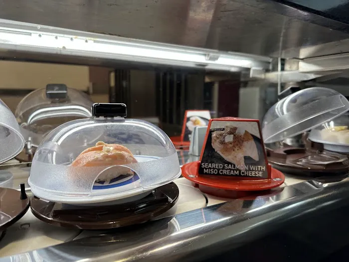 Kura Revolving Sushi Bar Picture 1