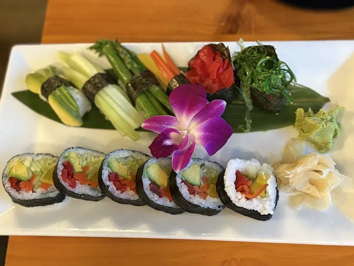 Bluefin Sushi Bar & Ramen Picture 3