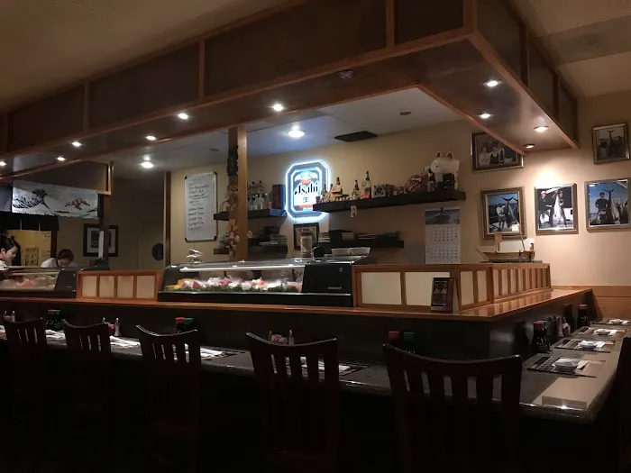 Yoshino's Japanese Restaurant Picture 6