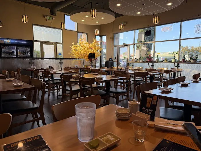 Kiiro Sushi Izakaya Picture 4