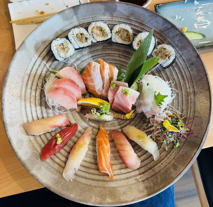 Kiiro Sushi Izakaya Picture 5