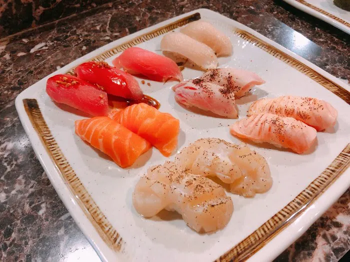 Sushi Factory Picture 5