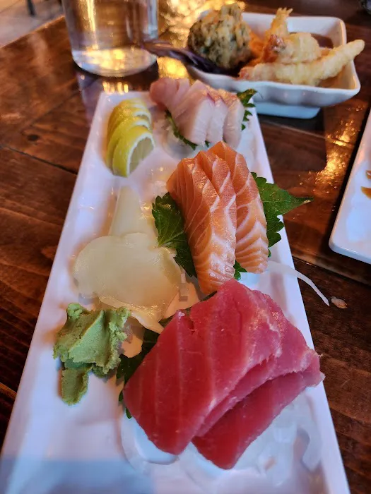 Sushi Factory Picture 10