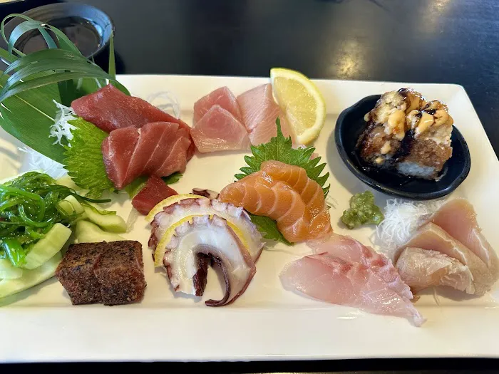 Tokyo Sushi Loha Picture 1