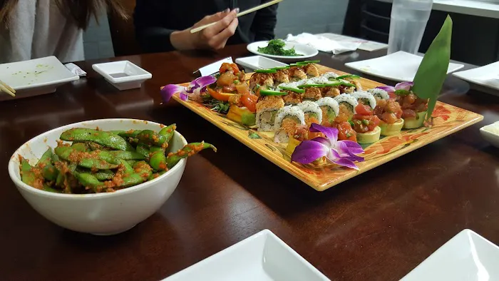 Tuna Sushi Picture 9