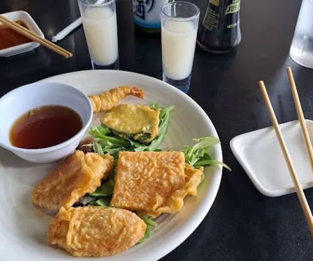Konnichiwa Sushi & Bar