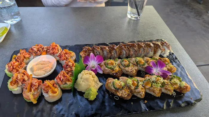 Banbu Sushi Bar & Grill Picture 3