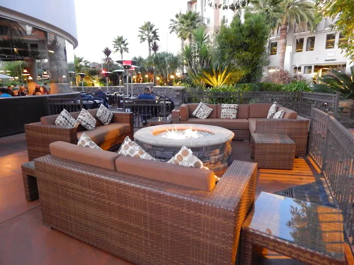 Banbu Sushi Bar & Grill Picture 2
