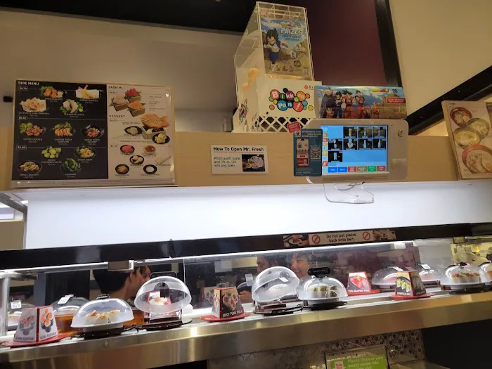 Kura Revolving Sushi Bar Picture 3
