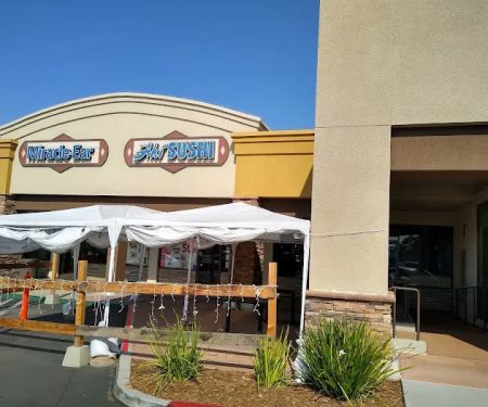 Ahi Sushi & Grill