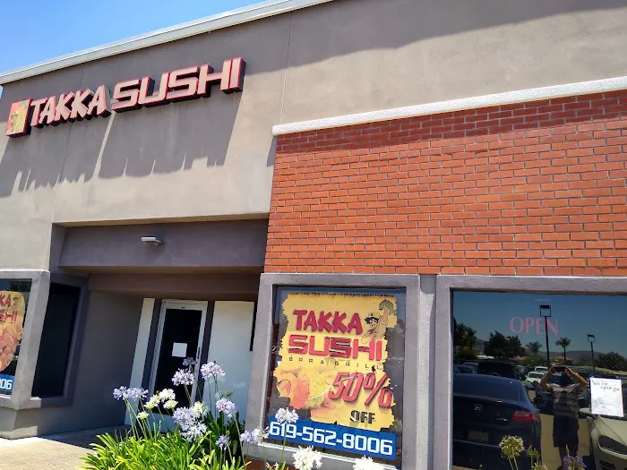 Takka Sushi Bar & Grill Picture 3