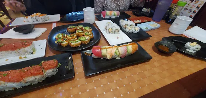 Takka Sushi Bar & Grill Picture 2