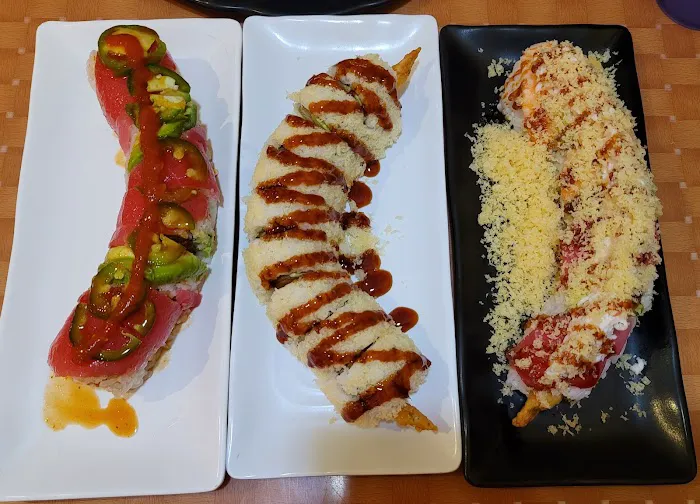 Takka Sushi Bar & Grill Picture 4