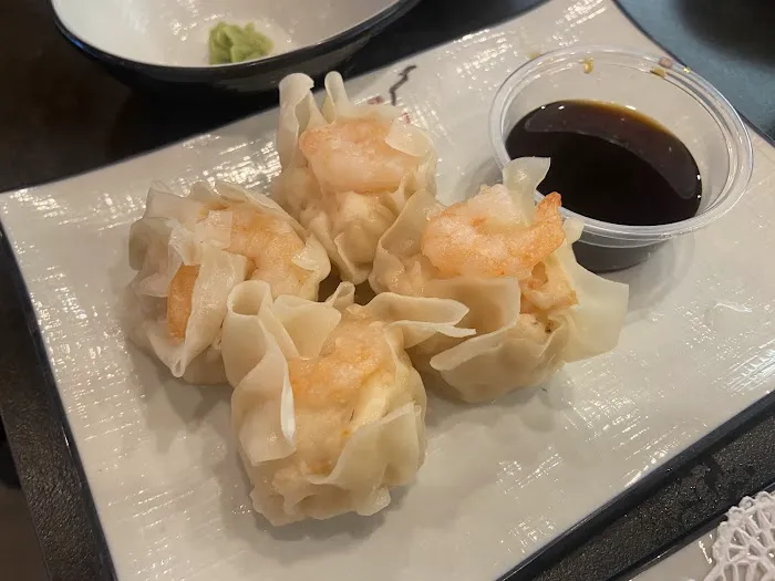 Ming's Revolving Sushi & Bar Picture 5